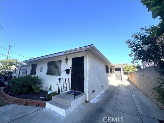 Building Photo - 1256 N Fries Ave Rental