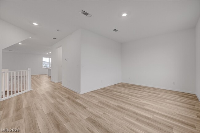 Building Photo - 5767 Aurora Gale Ct