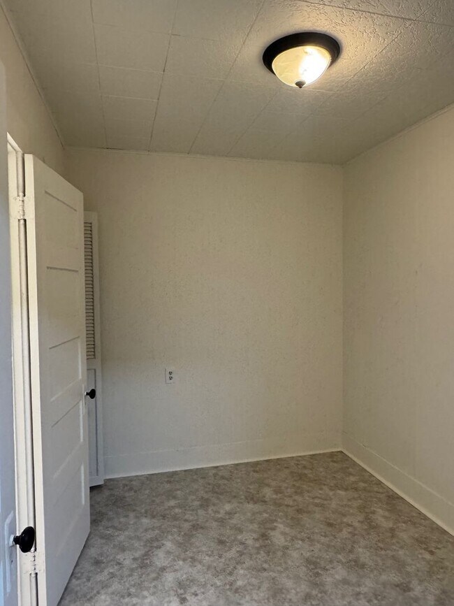 Photo - 2015 I St Unit 2017 I ST