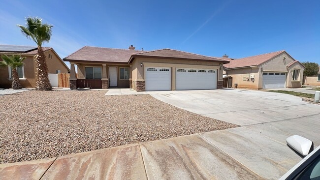 Building Photo - 11584 Fern Pine St