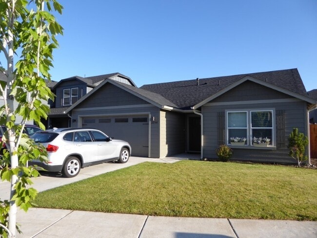 Building Photo - 21144 Darnel Ave