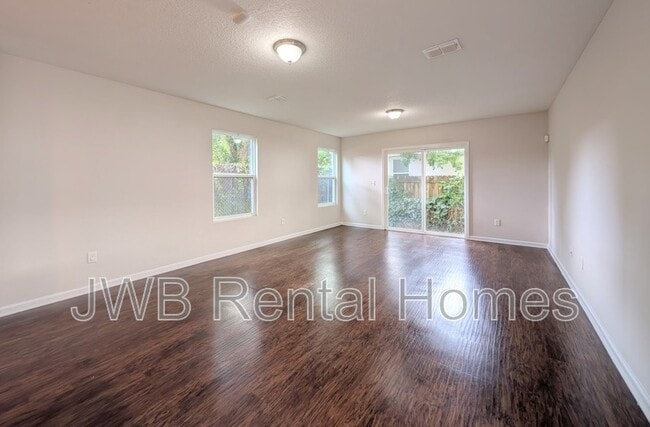 Photo - 8950 Dandy Ave