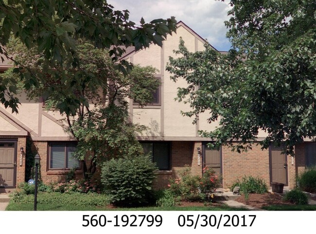 3240 Brookview Way