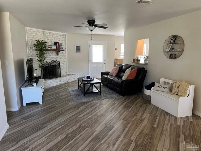 Photo - 4207 Cherry Laurel Dr