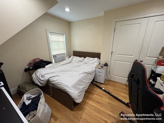 Photo - 27 Lothrop St Unit 2