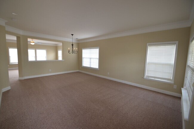 100 Silverspring Pl - 100 Silverspring Pl