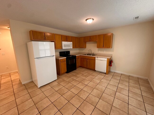 Photo - 119 Premiere Ct