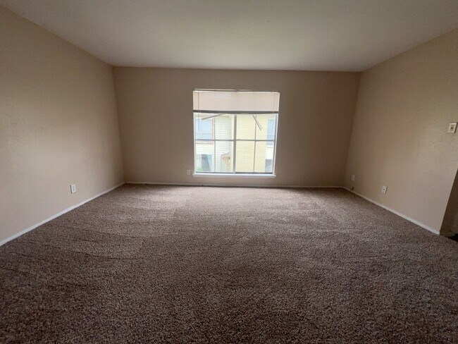 Photo - 6200 W Tidwell Rd Unit 2204