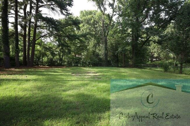 Photo - Recently renovated 3 bed 1 bath home with fenced yard!!