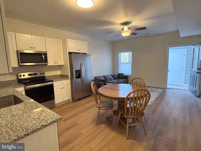 Photo - 111 W North St Unit 100