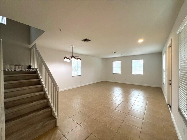 Photo - 1423 SW 147th Ave