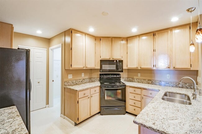 3309 Lower Lakes Estates Dr