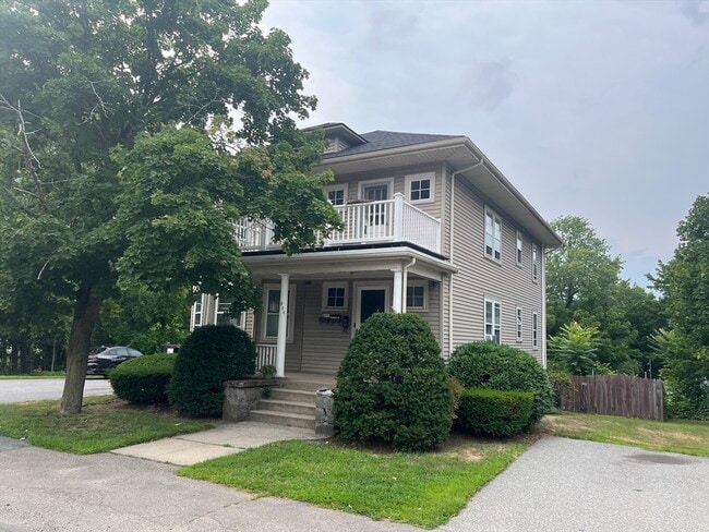 Building Photo - 206 Nahant St Unit 2