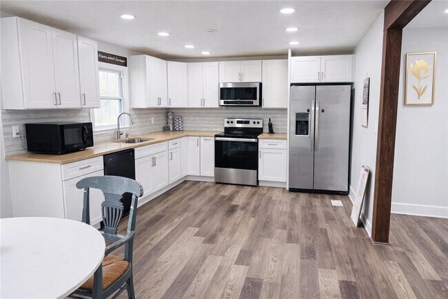 Photo - 3749 Pin Oak Cir