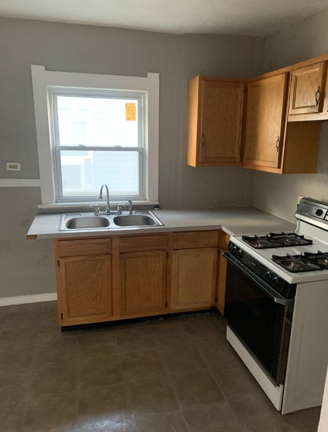 Photo - 3 Bed 1 Bath