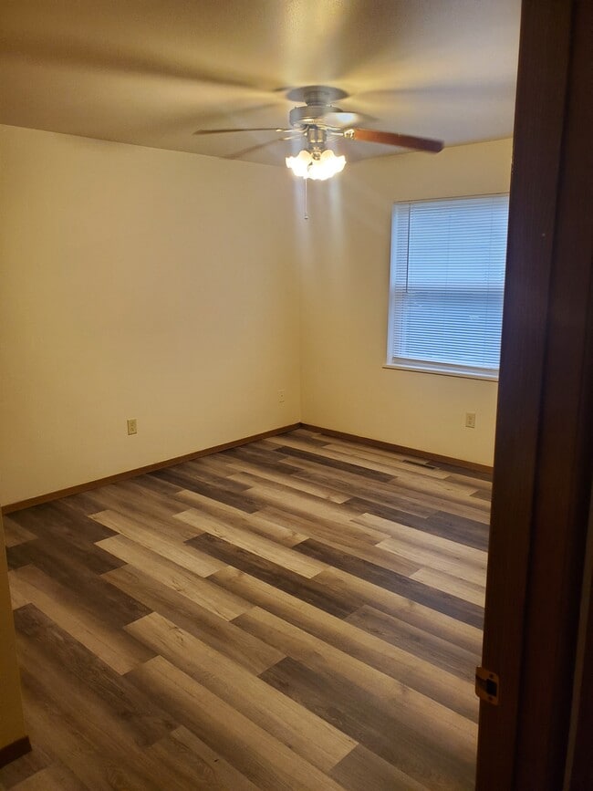 Photo - 1316 N Hume Ave Apartments Unit A101