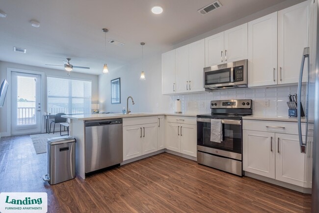 Photo - 15950 Chase Hill Blvd Unidad 1406.1406245