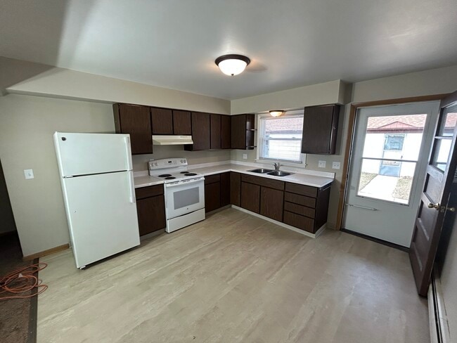 Photo - 400 Rainbow Dr Unit Apartment 3