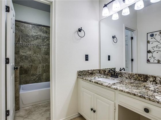 Photo - 1405 Ridgemoor Ln