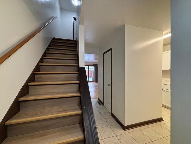 Photo - 128 S Hale Ave