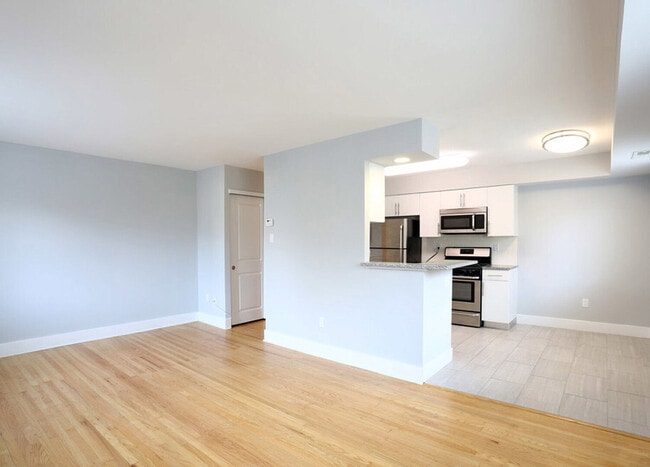 Photo - Westfield Apartments