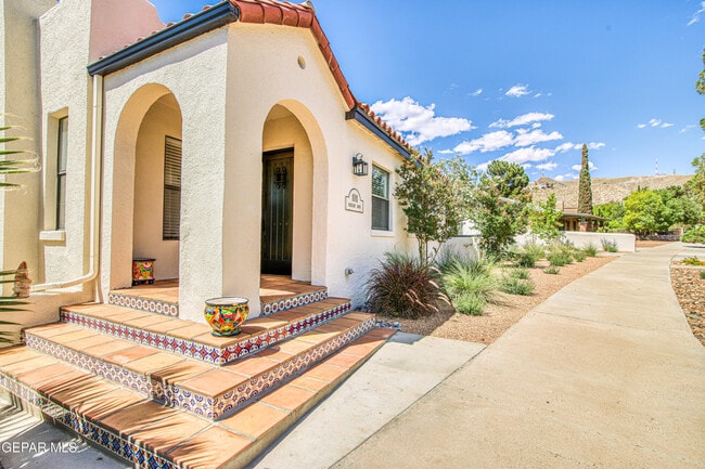 Photo - 1011 Madeline Dr