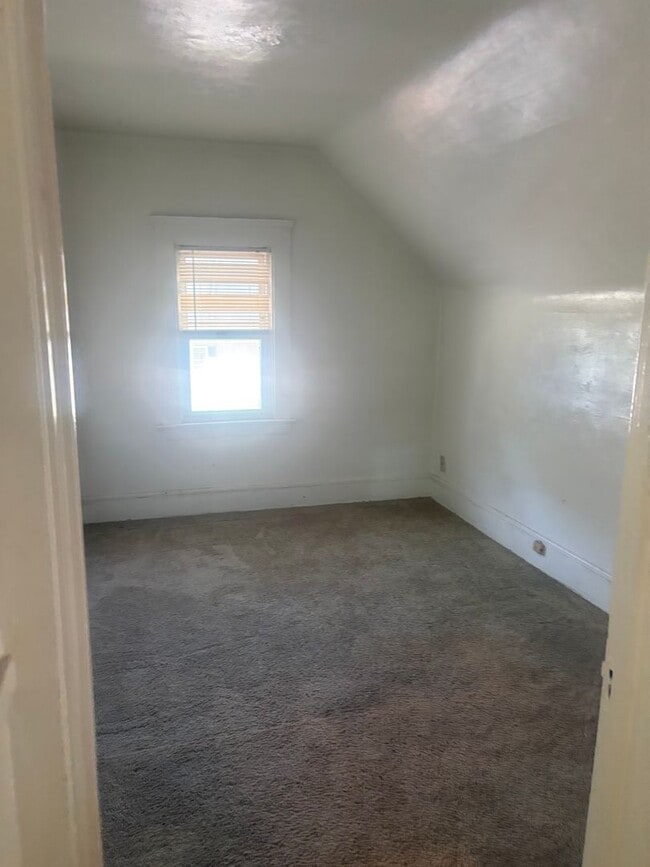 11414 Methyl Ave Unit up