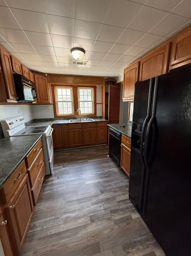 Photo - Quaint Brick Home in Martin!