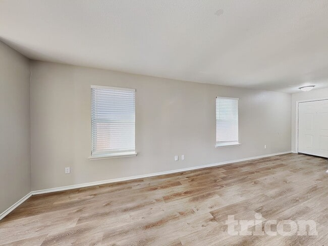 Photo - 2726 Candle Ridge Dr