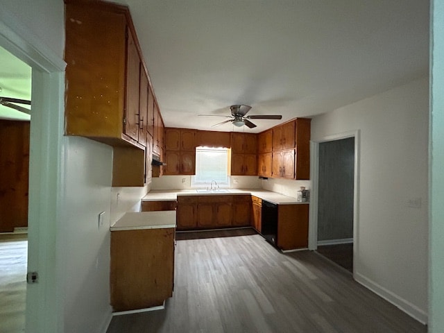 Photo - 555 Pine St NE