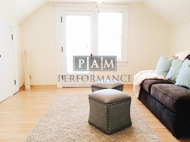 Photo - 1443 S 51st St