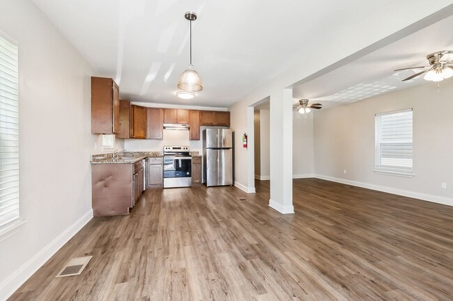 Photo - 2084-2086NRoch Unidad 2084