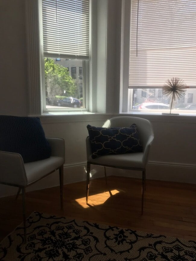 Photo - Fenway Living!! 1 Bed Split or 1 Bed