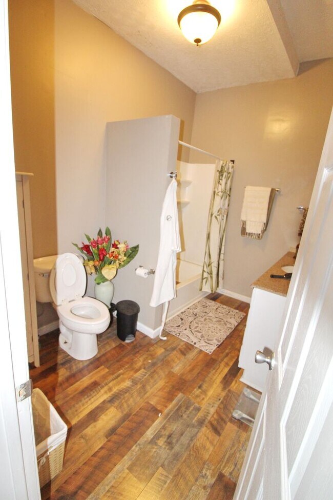 Photo - Remodeled Furnished 2 bed / 2 Bath Ohana in Waiehu - Includes Most Utilities