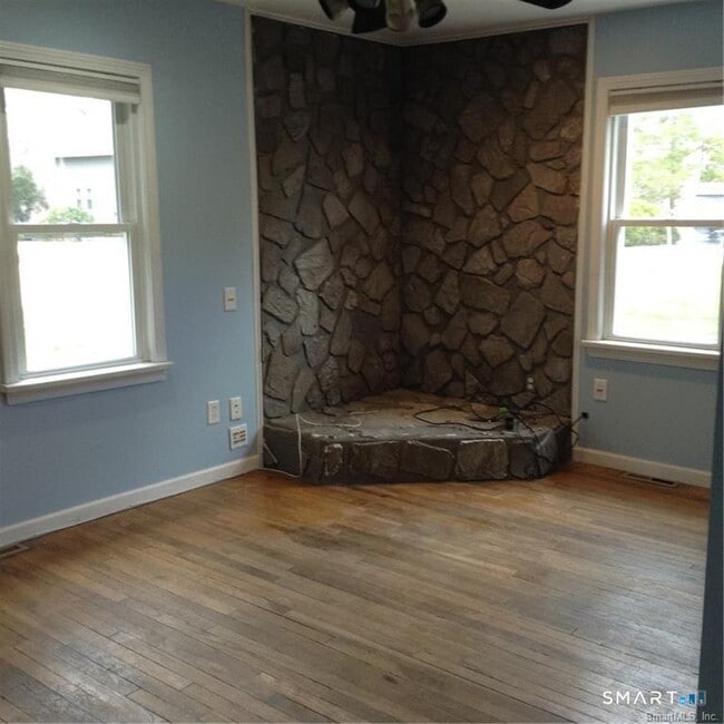 Photo - 319 Chesterfield Rd