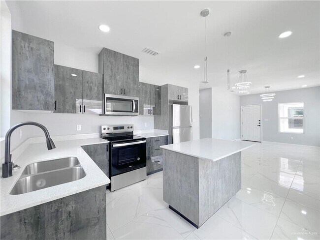 Photo - 24 W Woodson Dr Unit 3
