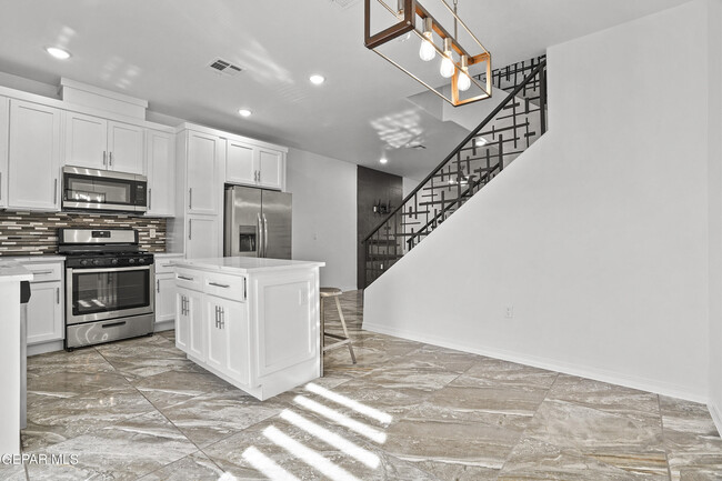 Photo - 6315 Escondido Dr