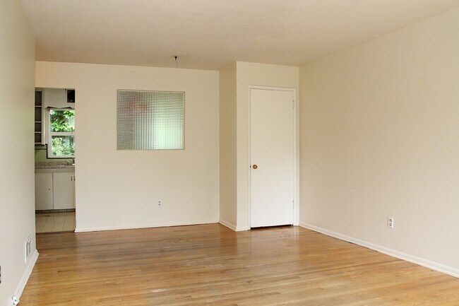 Photo - simps02 Unit 6221