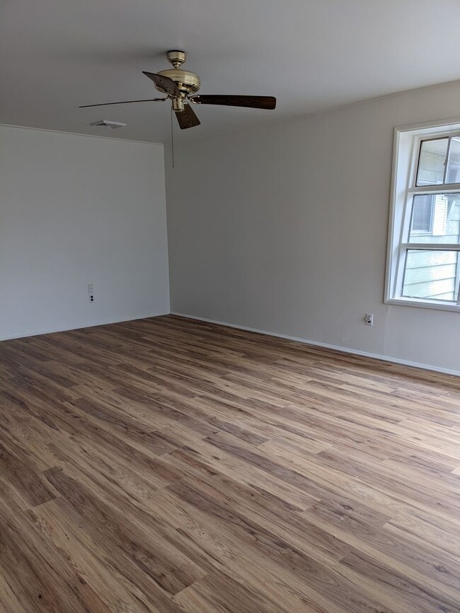 17 Montvale Rd