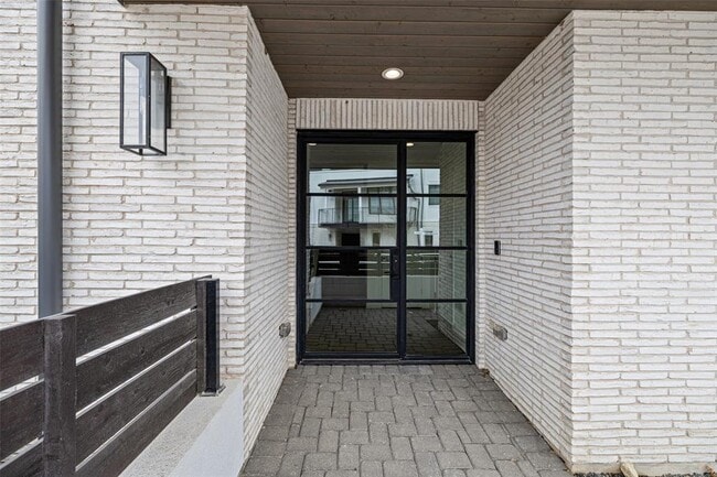 Photo - 705 Ariana Ct