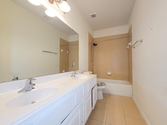 Photo - 13935 Charterhouse Way