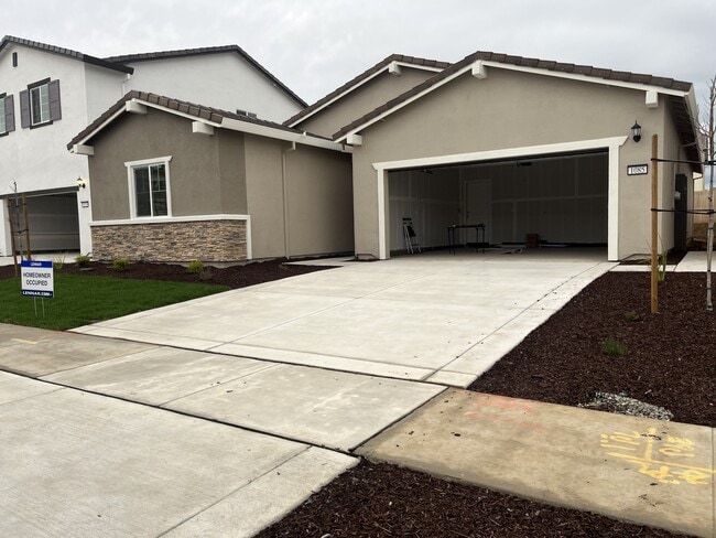 Building Photo - 1085 Silverado Wy