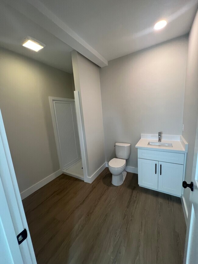 Photo - 133 Harrishof St Unit 1