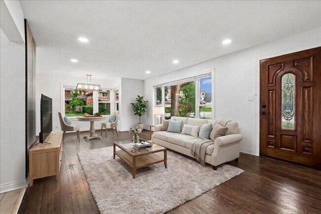 2272 Asbury Rd