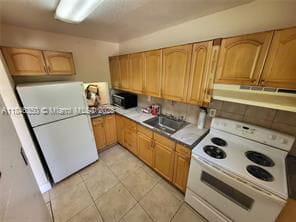 Photo - 20833 NW 25th Ave