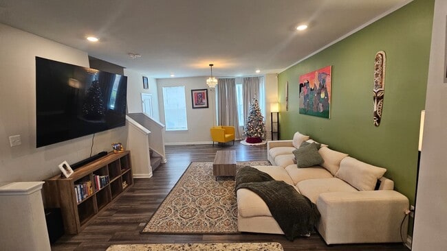 Photo - 106 Extrovert Dr