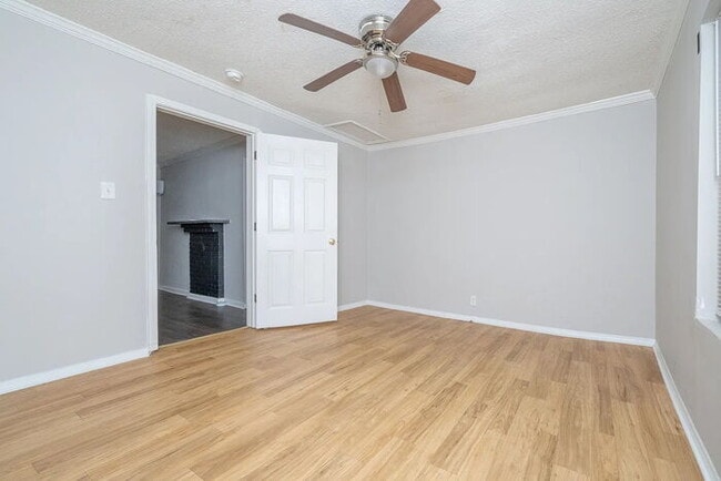 Photo - 517 Thomas St