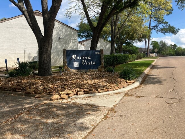 Photo - 12100 Melville Dr Unit 412