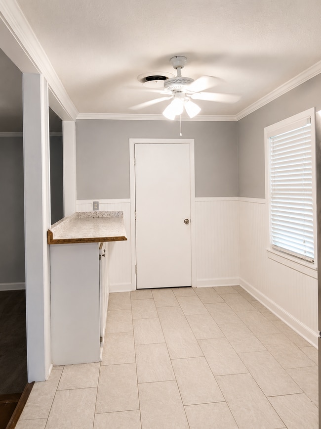Photo - Beautiful 3BR/2BA Home with Large Yard & Outdoor Deck | Northeast Jackson