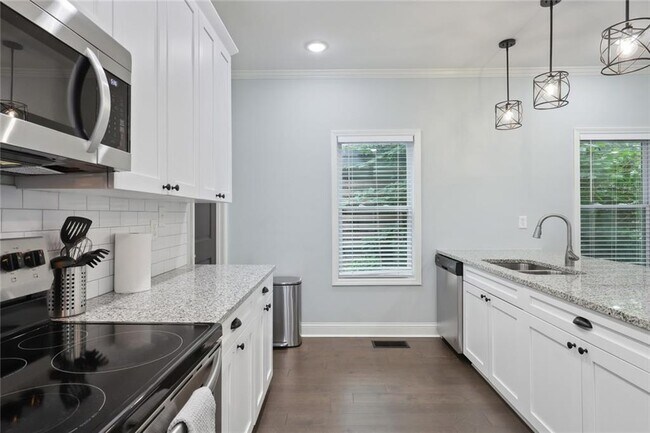 Photo - 257 Birch St
